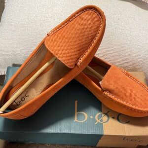 b.o.c. Carolee Orange Flats
